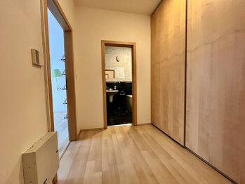 Pronájem bytu 4+kk v osobním vlastnictví 130 m², Praha 8 - Kobylisy