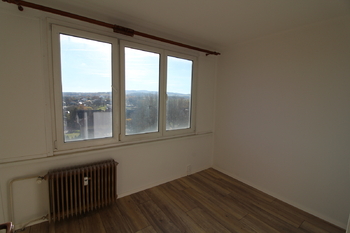 1. dětský pokoj - Prodej bytu 4+1 v osobním vlastnictví 72 m², Velešín