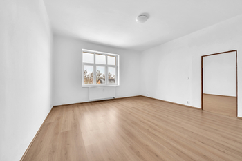 Prodej bytu 2+1 v osobním vlastnictví 98 m², Milovice