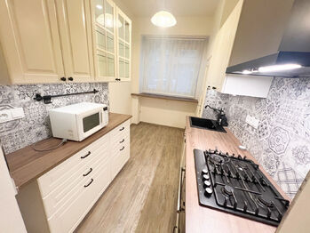 Pronájem bytu 2+1 v osobním vlastnictví 61 m², Praha 10 - Vršovice