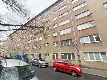 Pronájem bytu 2+1 v osobním vlastnictví 61 m², Praha 10 - Vršovice