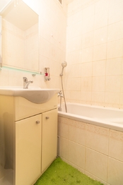 +420 739 604 767 I www.vaclavadamcik.cz I vaclav.adamcik@re-max.cz I prodej bytu Vietnamská Ostrava - Prodej bytu 1+1 v osobním vlastnictví 36 m², Ostrava