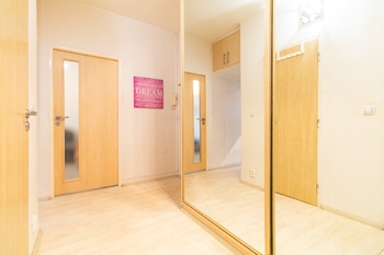 +420 739 604 767 I www.vaclavadamcik.cz I vaclav.adamcik@re-max.cz I prodej bytu Vietnamská Ostrava - Prodej bytu 1+1 v osobním vlastnictví 36 m², Ostrava