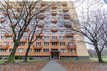 +420 739 604 767 I www.vaclavadamcik.cz I vaclav.adamcik@re-max.cz I prodej bytu Vietnamská Ostrava - Prodej bytu 1+1 v osobním vlastnictví 36 m², Ostrava