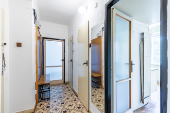 chodba - Prodej bytu 2+1 v osobním vlastnictví 53 m², Praha 6 - Veleslavín