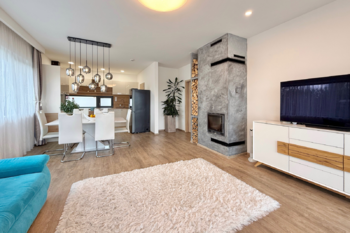 obývací pokoj - Prodej bytu 5+kk v osobním vlastnictví 226 m², Sibřina