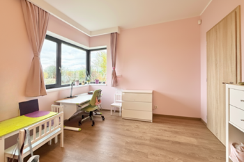 dětský pokoj - Prodej bytu 5+kk v osobním vlastnictví 226 m², Sibřina