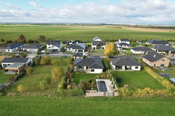 pohled z dronu - Prodej bytu 5+kk v osobním vlastnictví 226 m², Sibřina