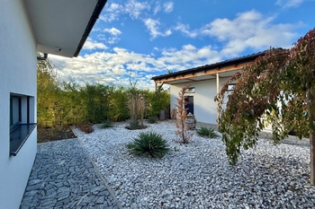 dílna - Prodej bytu 5+kk v osobním vlastnictví 226 m², Sibřina