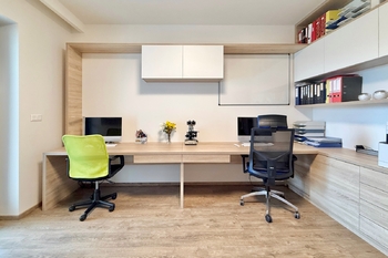 pracovna - Prodej bytu 5+kk v osobním vlastnictví 226 m², Sibřina