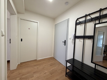 Pronájem bytu 2+kk v osobním vlastnictví 39 m², Praha 4 - Nusle