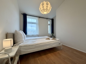 Pronájem bytu 2+kk v osobním vlastnictví 39 m², Praha 4 - Nusle