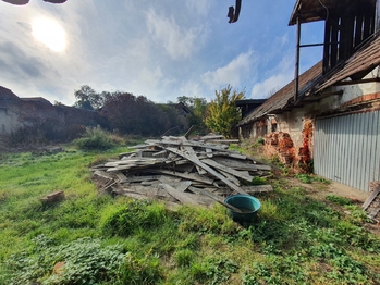 Prodej pozemku 2394 m², Moravský Krumlov