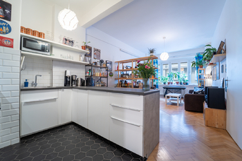 Prodej bytu 2+kk v osobním vlastnictví 58 m², Praha 7 - Holešovice