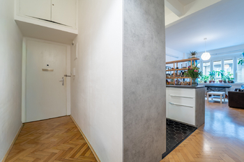 Prodej bytu 2+kk v osobním vlastnictví 58 m², Praha 7 - Holešovice