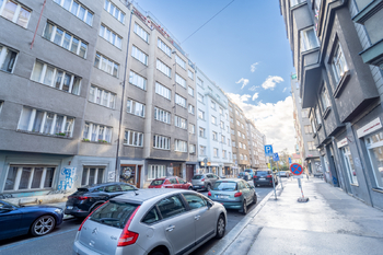 Prodej bytu 2+kk v osobním vlastnictví 58 m², Praha 7 - Holešovice