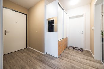 Prodej bytu 2+kk v osobním vlastnictví 61 m², Praha 5 - Smíchov