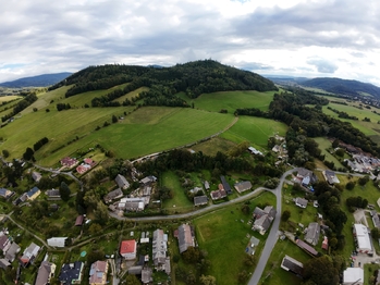 Prodej pozemku 1760 m², Velké Losiny