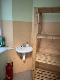 Pronájem obchodních prostor 21 m², Rožnov pod Radhoštěm