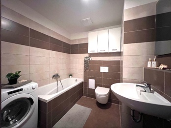 Pronájem bytu 1+kk v osobním vlastnictví 30 m², Hostivice