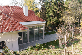 Prodej 5+1 se zahradou, terasou, balkony a parkováním, Praha 10 – Záběhlice u Hamru - Prodej bytu 5+1 v osobním vlastnictví 192 m², Praha 10 - Záběhlice