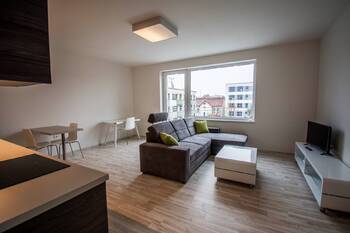 Pronájem bytu 1+kk v osobním vlastnictví 37 m², Hradec Králové