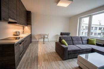 Pronájem bytu 1+kk v osobním vlastnictví 37 m², Hradec Králové