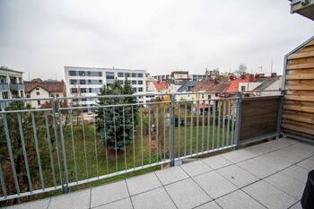 Pronájem bytu 1+kk v osobním vlastnictví 37 m², Hradec Králové