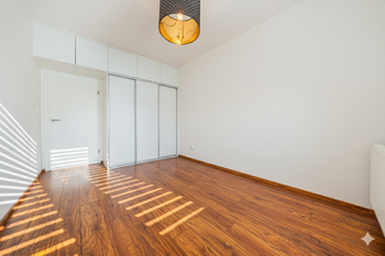 ložnice - Pronájem bytu 2+kk v osobním vlastnictví 70 m², Praha 5 - Košíře