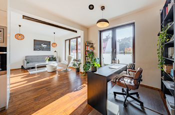 obývací pokoj s nábytkem - Pronájem bytu 2+kk v osobním vlastnictví 70 m², Praha 5 - Košíře