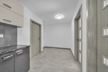 Pronájem bytu 2+1 v osobním vlastnictví 38 m², Milovice
