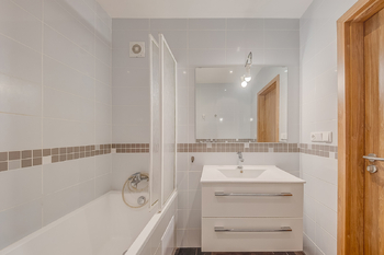 Pronájem bytu 3+kk v družstevním vlastnictví 70 m², Praha 4 - Háje