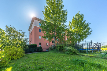 Boční pohled - Prodej bytu 4+kk v osobním vlastnictví 90 m², Praha 9 - Čakovice