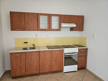 Pronájem bytu 2+kk v družstevním vlastnictví 70 m², Český Těšín