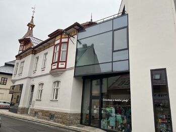 Pronájem kancelářských prostor 174 m², Rožnov pod Radhoštěm