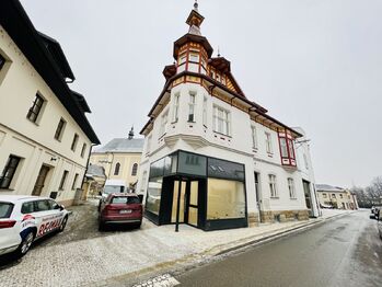 Pronájem kancelářských prostor 174 m², Rožnov pod Radhoštěm