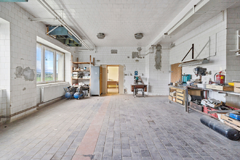 Prodej výrobních prostor 1220 m², Skorošice