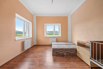 Prodej výrobních prostor 1220 m², Skorošice