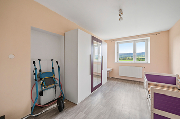Prodej výrobních prostor 1220 m², Skorošice