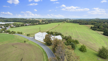 Prodej výrobních prostor 1220 m², Skorošice