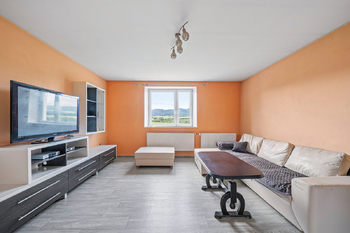 Prodej domu 1220 m², Skorošice