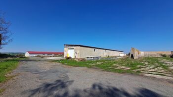 Pronájem skladovacích prostor 3690 m², Dolní Chvatliny