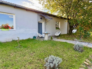 Pronájem skladovacích prostor 3690 m², Dolní Chvatliny