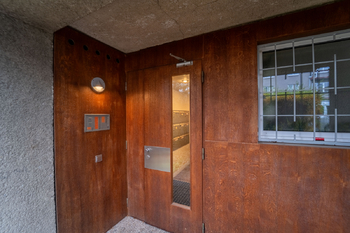 Prodej bytu 2+1 v osobním vlastnictví 54 m², Praha 5 - Smíchov