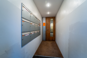 Prodej bytu 2+1 v osobním vlastnictví 54 m², Praha 5 - Smíchov