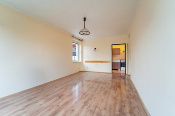 Prodej bytu 2+1 v osobním vlastnictví 54 m², Praha 5 - Smíchov