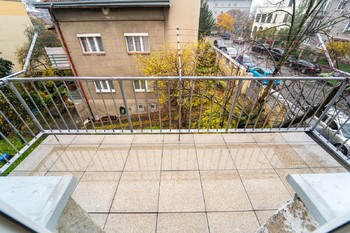 Prodej bytu 2+1 v osobním vlastnictví 54 m², Praha 5 - Smíchov