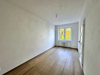 Prodej bytu 2+1 v osobním vlastnictví 43 m², Praha 10 - Strašnice