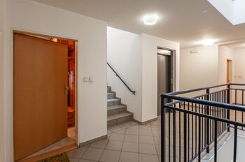 Pronájem bytu 2+kk v osobním vlastnictví 45 m², Praha 5 - Radotín