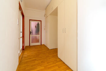 Prodej bytu 2+1 v osobním vlastnictví 57 m², Hradec Králové